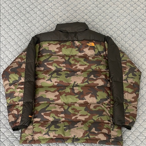 The North Face Kids 550 down feather  Camouflage Jacket - Picture 3 of 5
